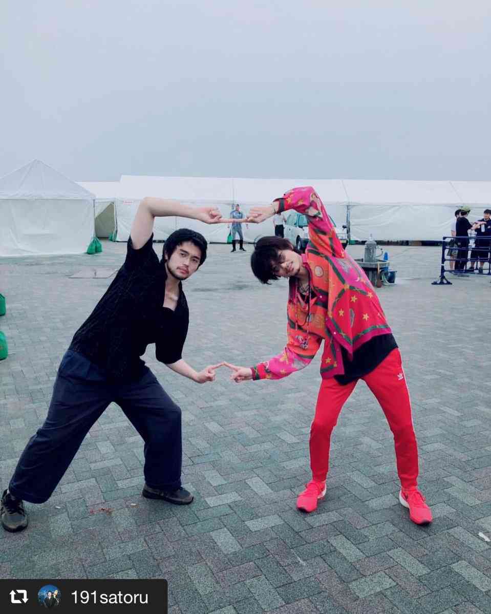 綾野剛、山田孝之・King Gnuらと集合ショットにファン歓喜「最高のメンツ」「目が幸せすぎる」