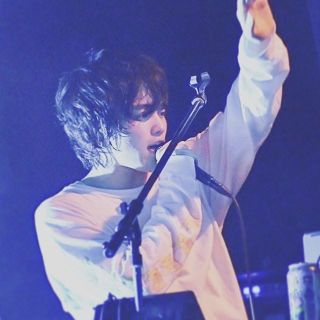 綾野剛、山田孝之・King Gnuらと集合ショットにファン歓喜「最高のメンツ」「目が幸せすぎる」