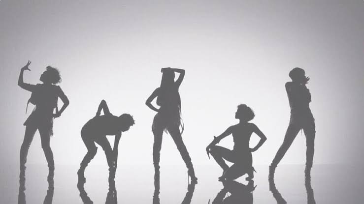 安室奈美恵さんの曲で何が好きですか？♡