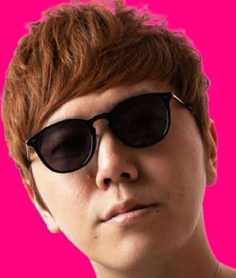 有名人の顔のパーツだけで誰かを当てるトピ!!
