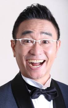有名人の顔のパーツだけで誰かを当てるトピ!!