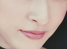 有名人の顔のパーツだけで誰かを当てるトピ!!