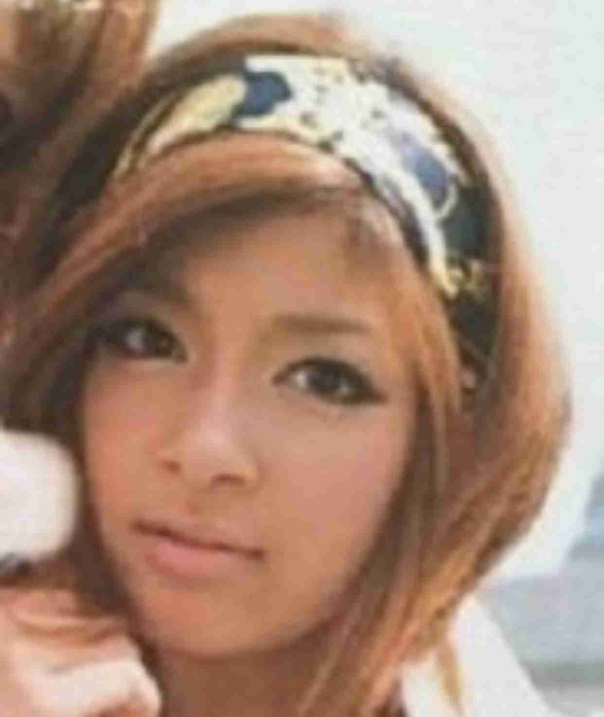 ローラ、黒ジャケットでまとめた姿が大反響「黒猫みたい」「猫ちゃんみたい」