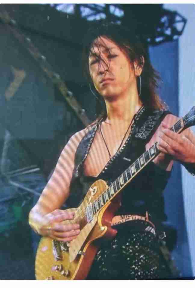 岩堀せり、GLAY・TAKUROと結婚15周年で2ショット…「なんてかっこいいご夫婦」「憧れ」と反響