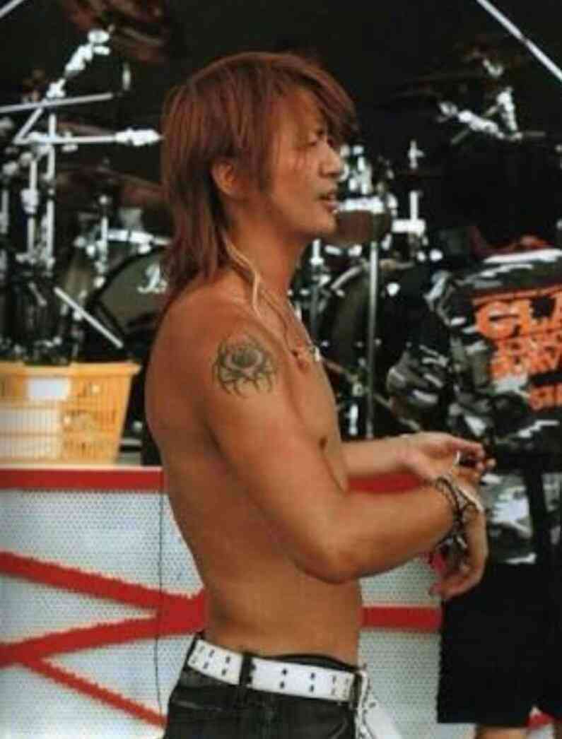 岩堀せり、GLAY・TAKUROと結婚15周年で2ショット…「なんてかっこいいご夫婦」「憧れ」と反響