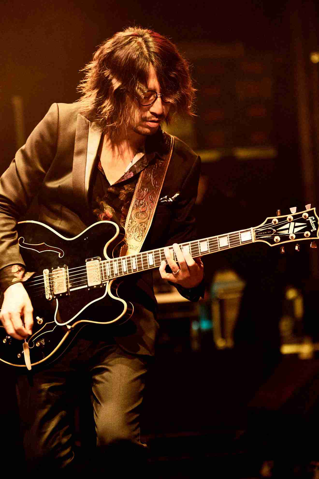 岩堀せり、GLAY・TAKUROと結婚15周年で2ショット…「なんてかっこいいご夫婦」「憧れ」と反響