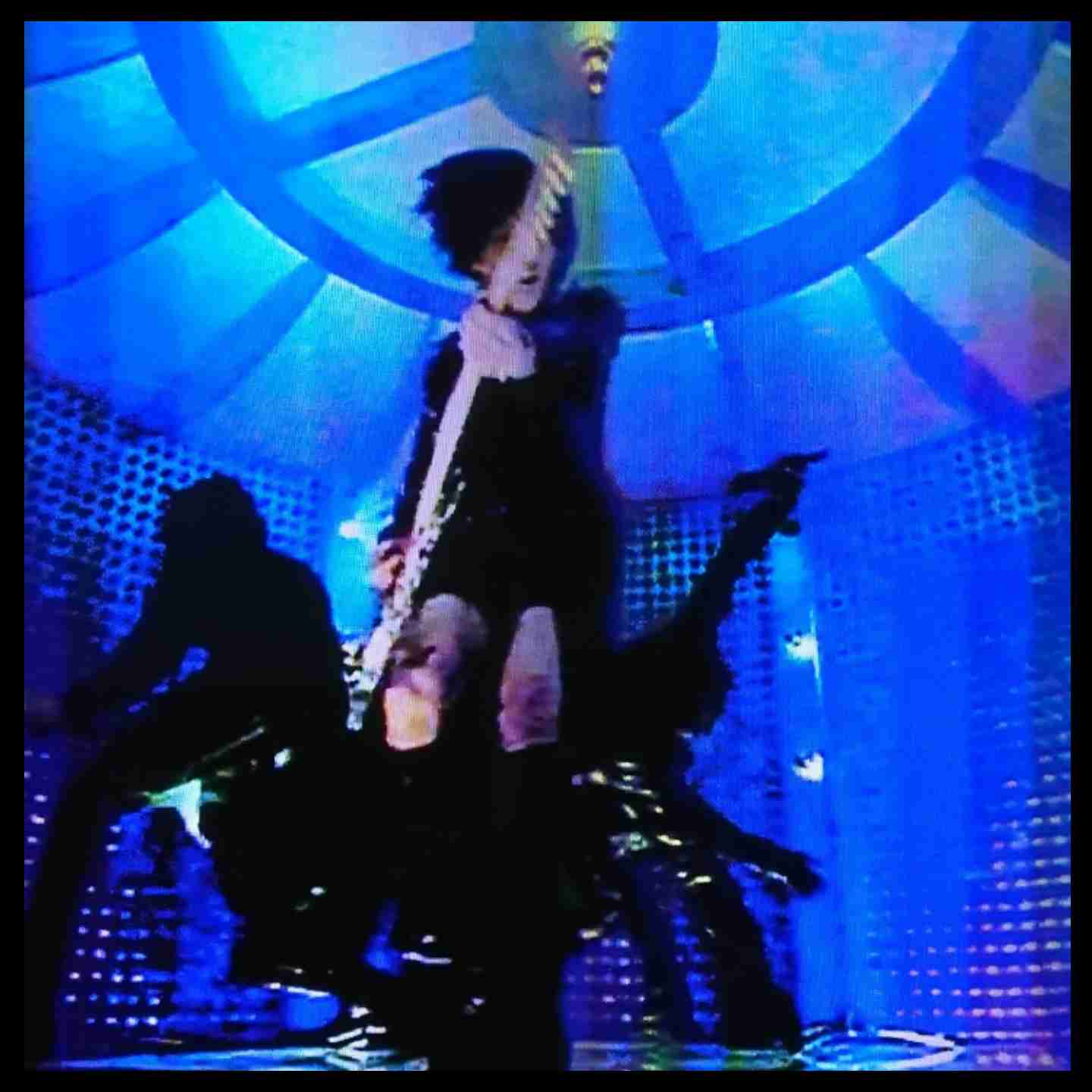 岩堀せり、GLAY・TAKUROと結婚15周年で2ショット…「なんてかっこいいご夫婦」「憧れ」と反響