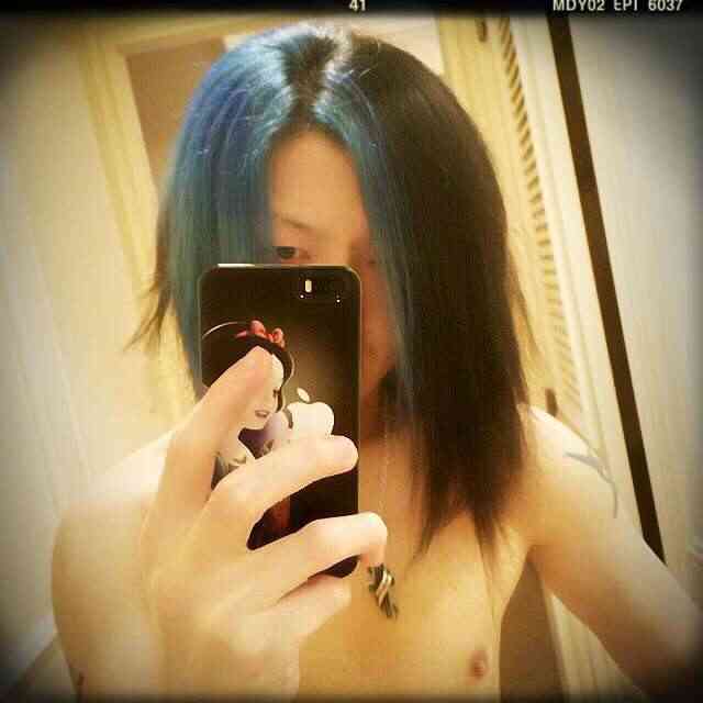 岩堀せり、GLAY・TAKUROと結婚15周年で2ショット…「なんてかっこいいご夫婦」「憧れ」と反響