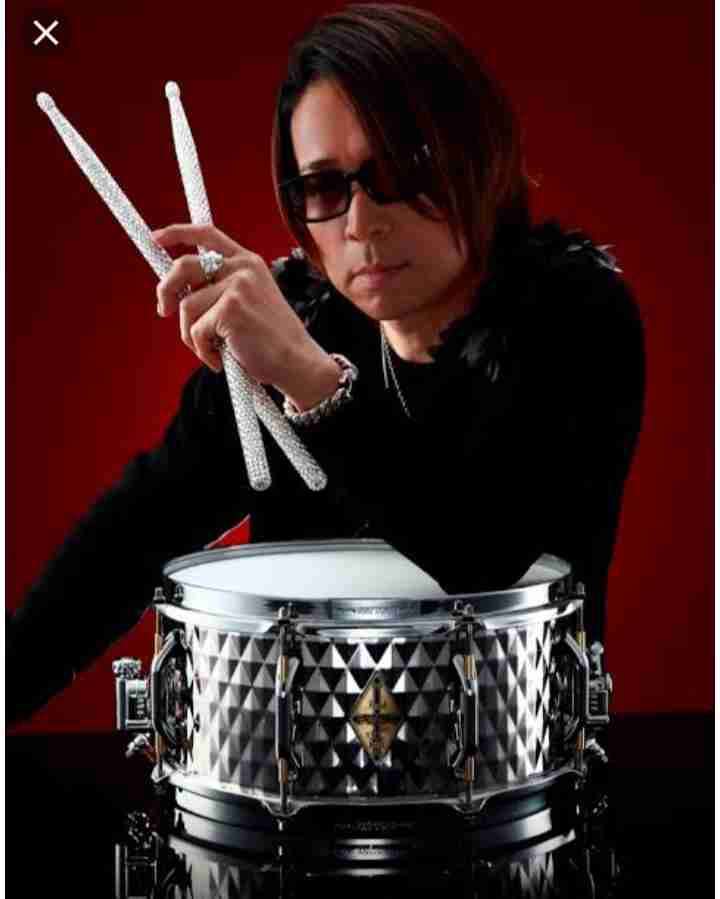 岩堀せり、GLAY・TAKUROと結婚15周年で2ショット…「なんてかっこいいご夫婦」「憧れ」と反響