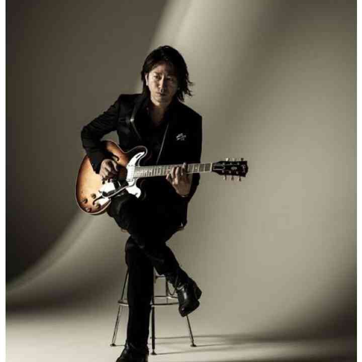 岩堀せり、GLAY・TAKUROと結婚15周年で2ショット…「なんてかっこいいご夫婦」「憧れ」と反響