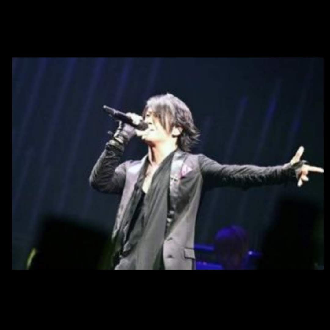 岩堀せり、GLAY・TAKUROと結婚15周年で2ショット…「なんてかっこいいご夫婦」「憧れ」と反響