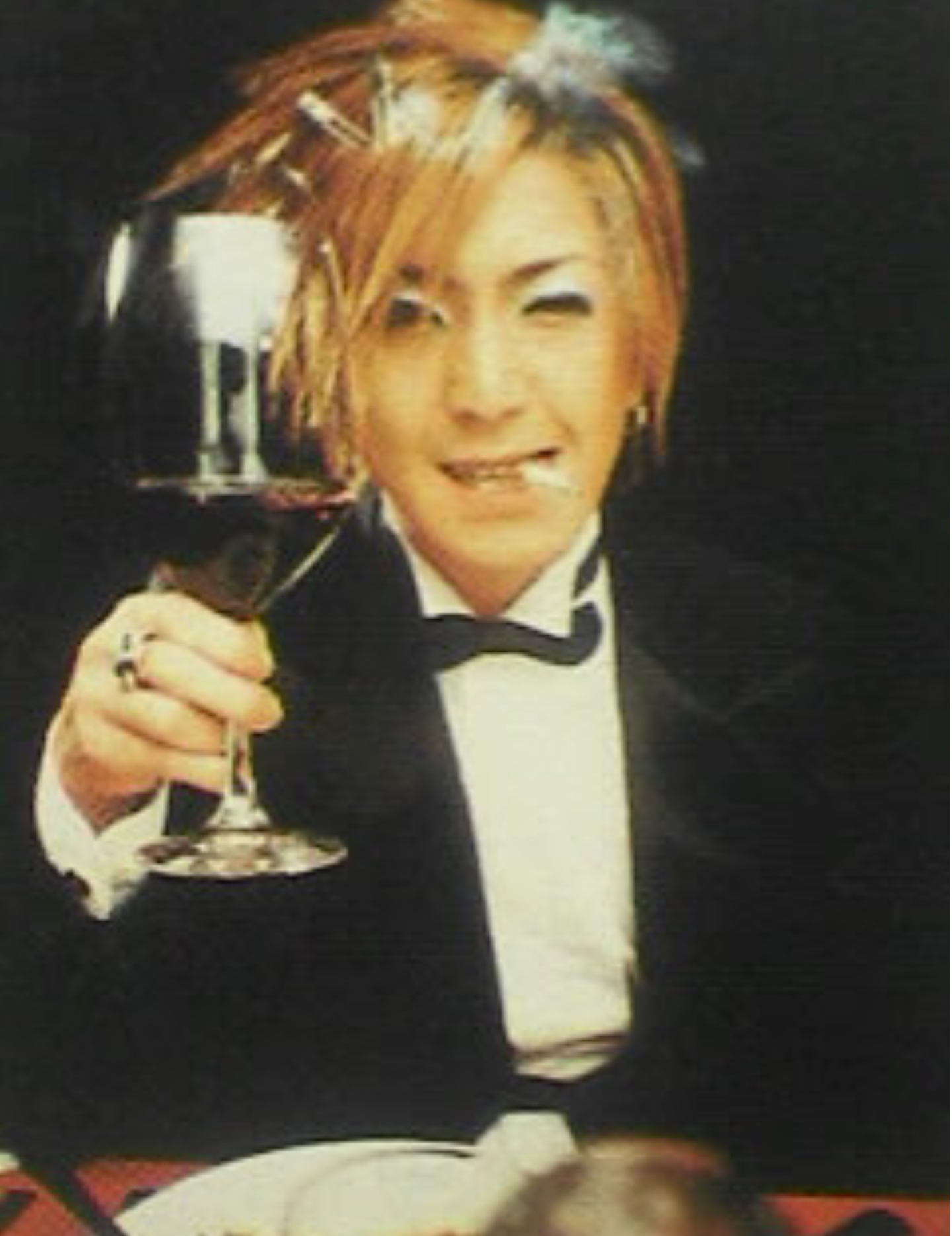 岩堀せり、GLAY・TAKUROと結婚15周年で2ショット…「なんてかっこいいご夫婦」「憧れ」と反響