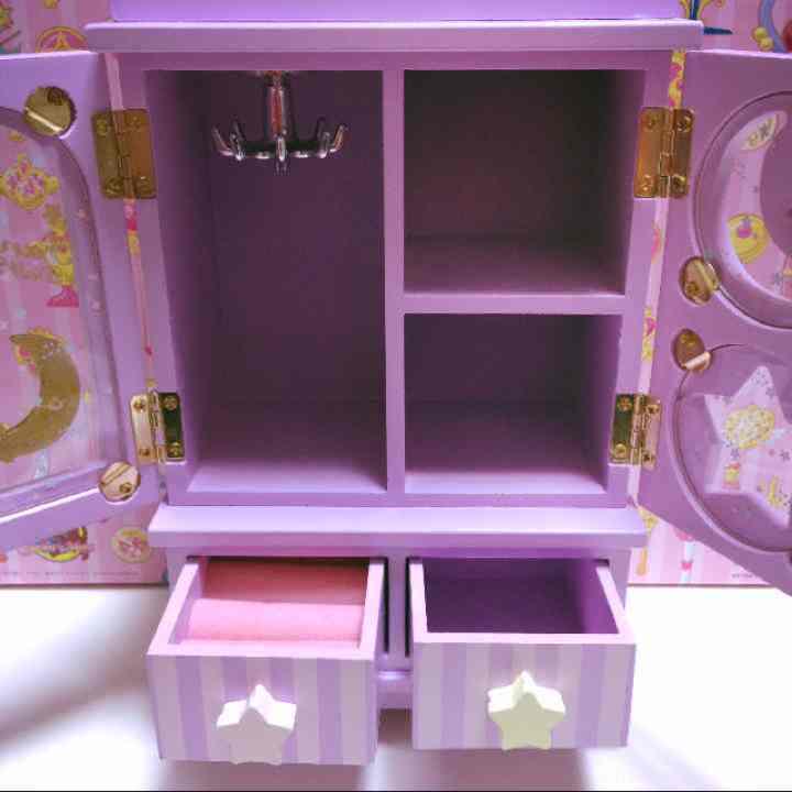 人気雑貨「スイマー（SWIMMER）」復活へ、白鳳がパティズに事業譲渡