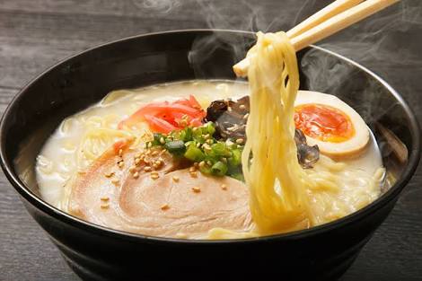 ラーメンは細麺、太麺どちら派?