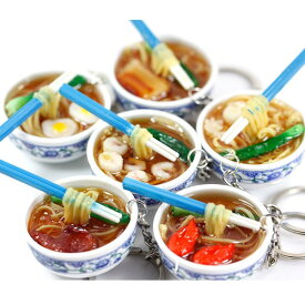 ラーメンは細麺、太麺どちら派?