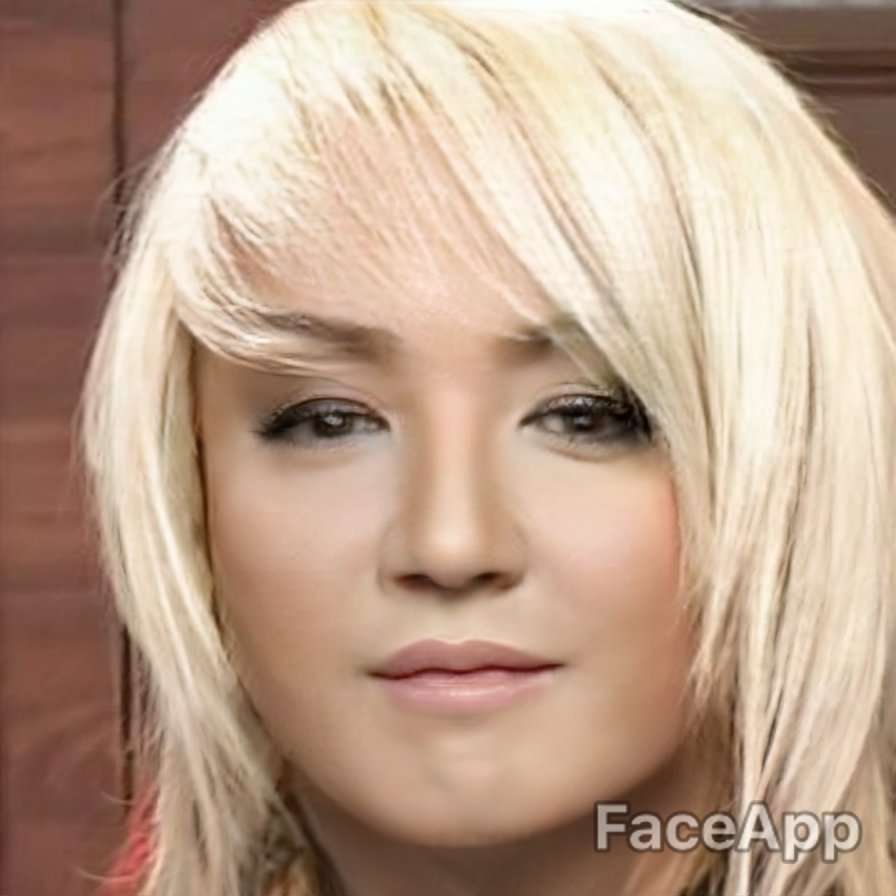 【芸能人】アプリで女性を男性に、男性を女性にするトピ