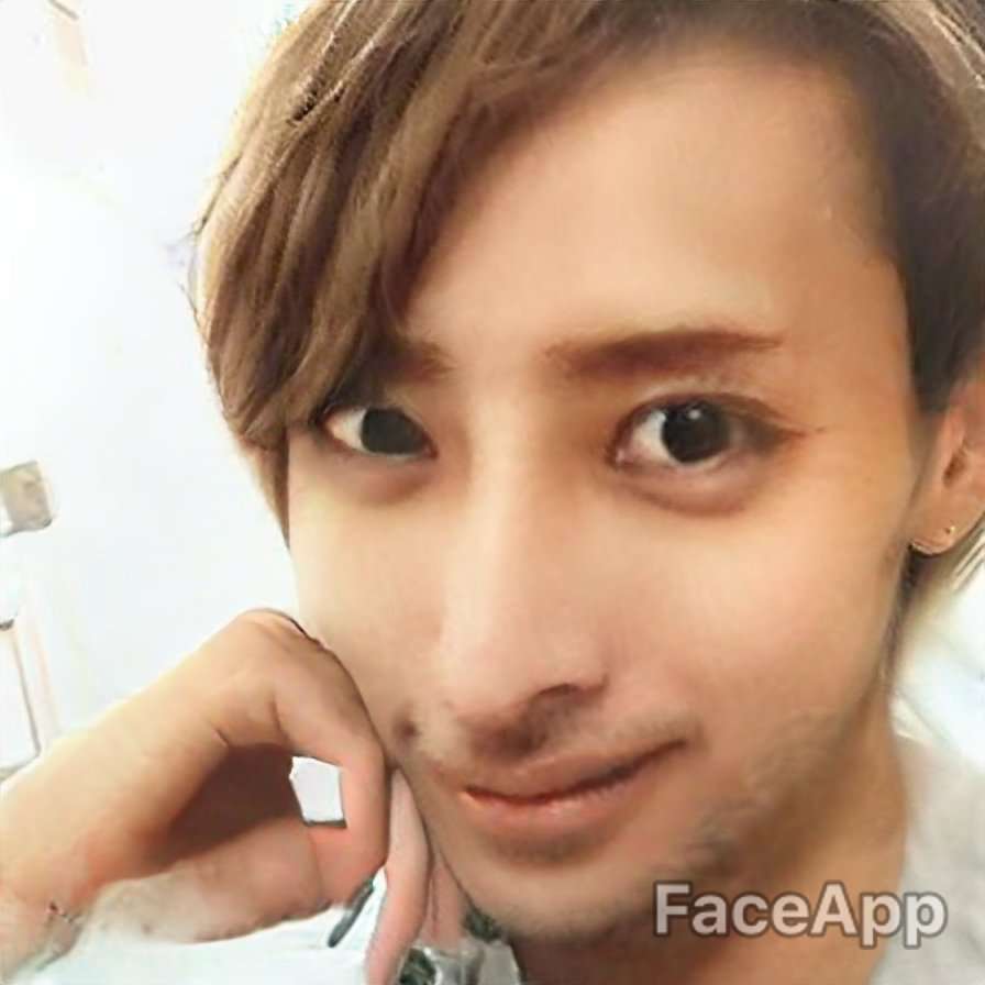 【芸能人】アプリで女性を男性に、男性を女性にするトピ