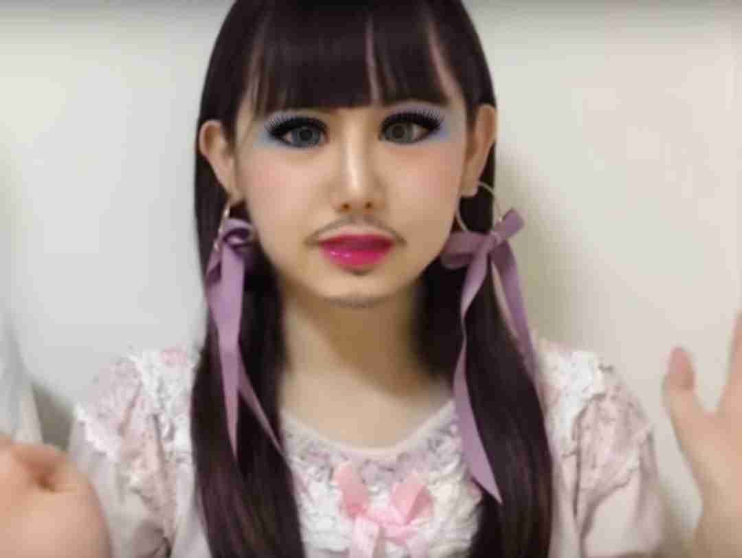 【芸能人】アプリで女性を男性に、男性を女性にするトピ