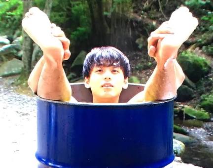 何故こんな風に撮ったんだろうという芸能人の写真を挙げていこう