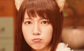 浜崎あゆみ、海外で「どん兵衛」食べるオフショットに反響「親近感わく」「笑った」