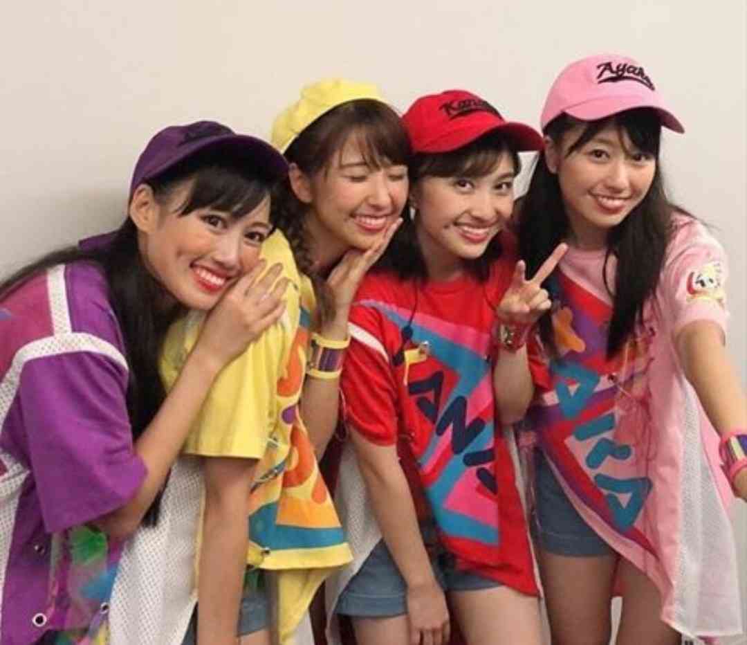 ももクロの衣装を見たい！！