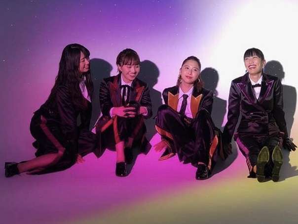 ももクロの衣装を見たい！！