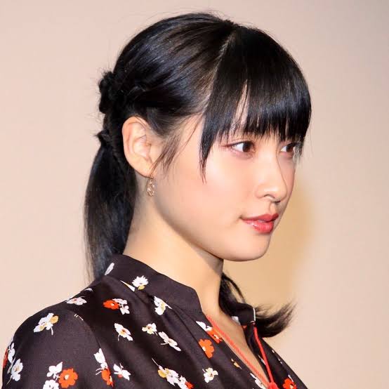唇が印象的な有名人