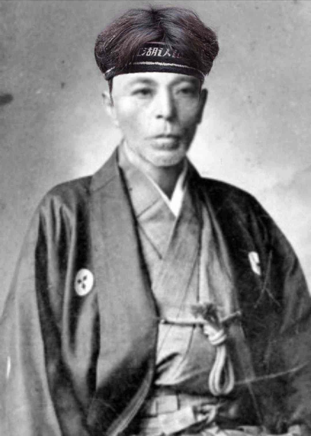 古写真加工して現代風にするトピ