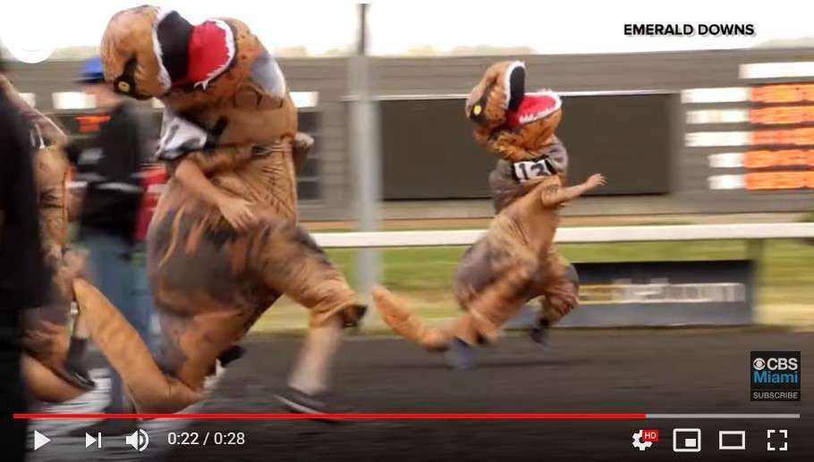 馬じゃなくてティラノサウルスが走る「T-rex Race」 フェイクっぽいけどリアルです