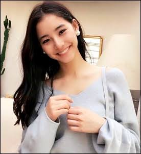 新木優子、近すぎる“ドアップ”ショット披露「この距離でもかわいいって何事」 