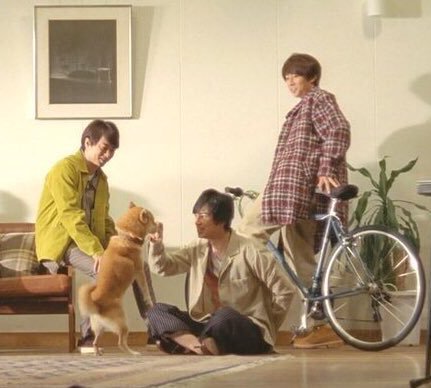 花や動物と一緒に写ってる芸能人写真