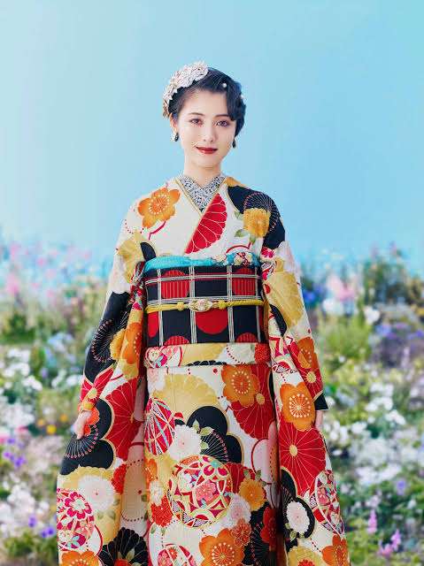 浜辺美波“清楚”一転「ギャル美波ですね！」