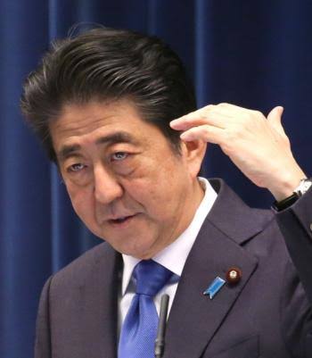 生活「苦しい」世帯57．7％ 4年ぶり増