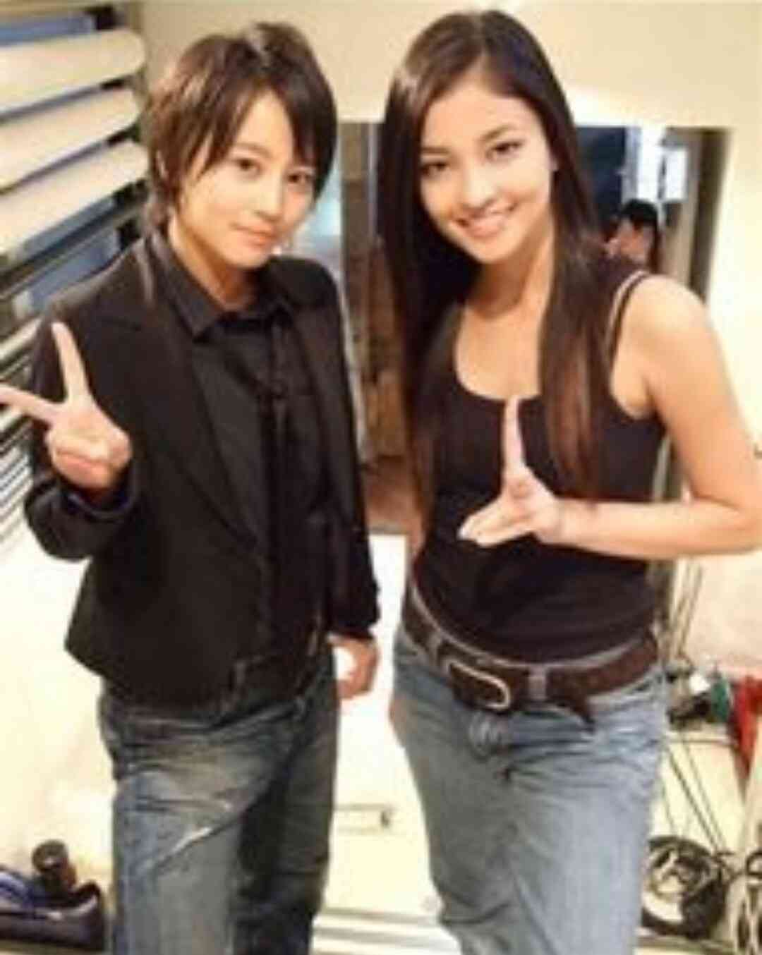 黒木メイサが堀北真希さんの貴重写真をインスタ公開