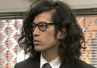 パンサー向井慧 上級者すぎる ピース又吉直樹の おしゃれテク 明かす 金色の靴を ガールズちゃんねる Girls Channel