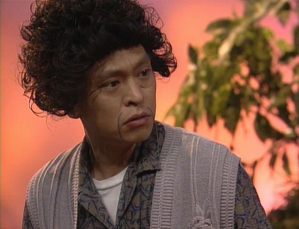 黒木華が役柄と同じもじゃもじゃの天然パーマヘアで登壇