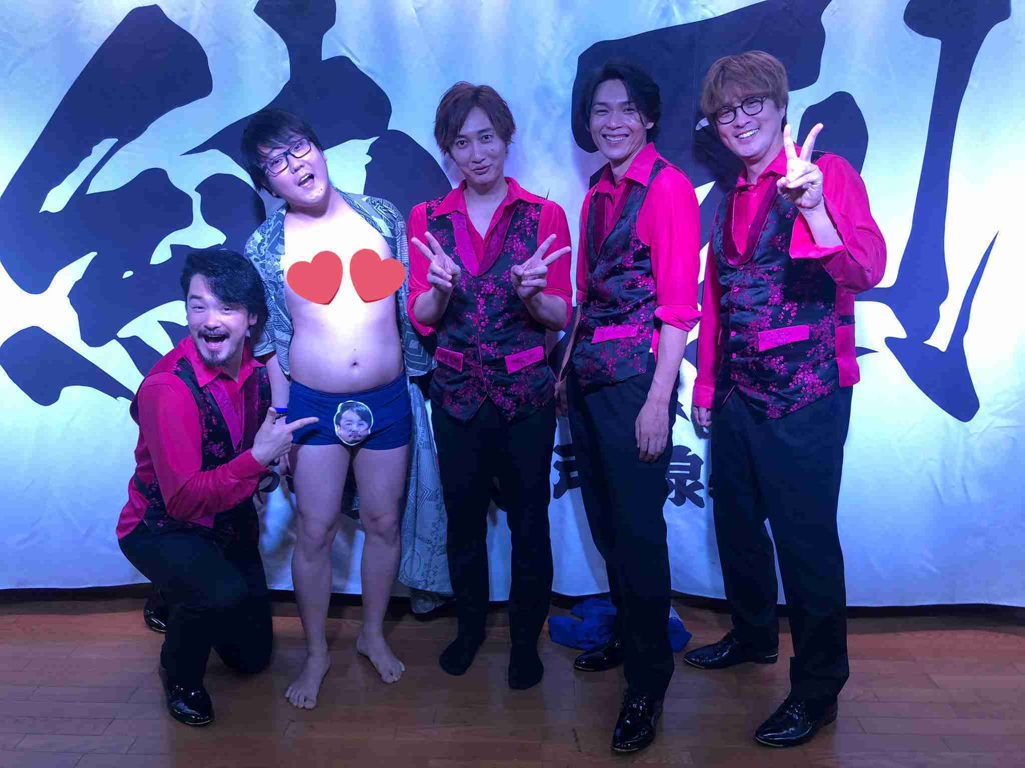 純烈・酒井一圭、ファンからの過激接触行為を暴露　でも高齢ファンには「許し」も
