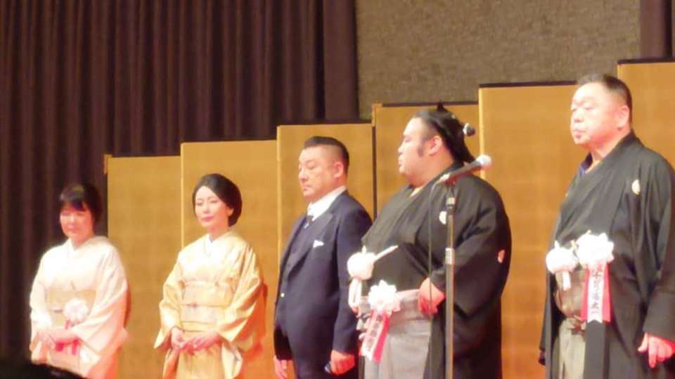 「貴景勝」ご祝儀めぐる騒動　“息子の金だから”親が2700万円持ち帰り、関係者ア然