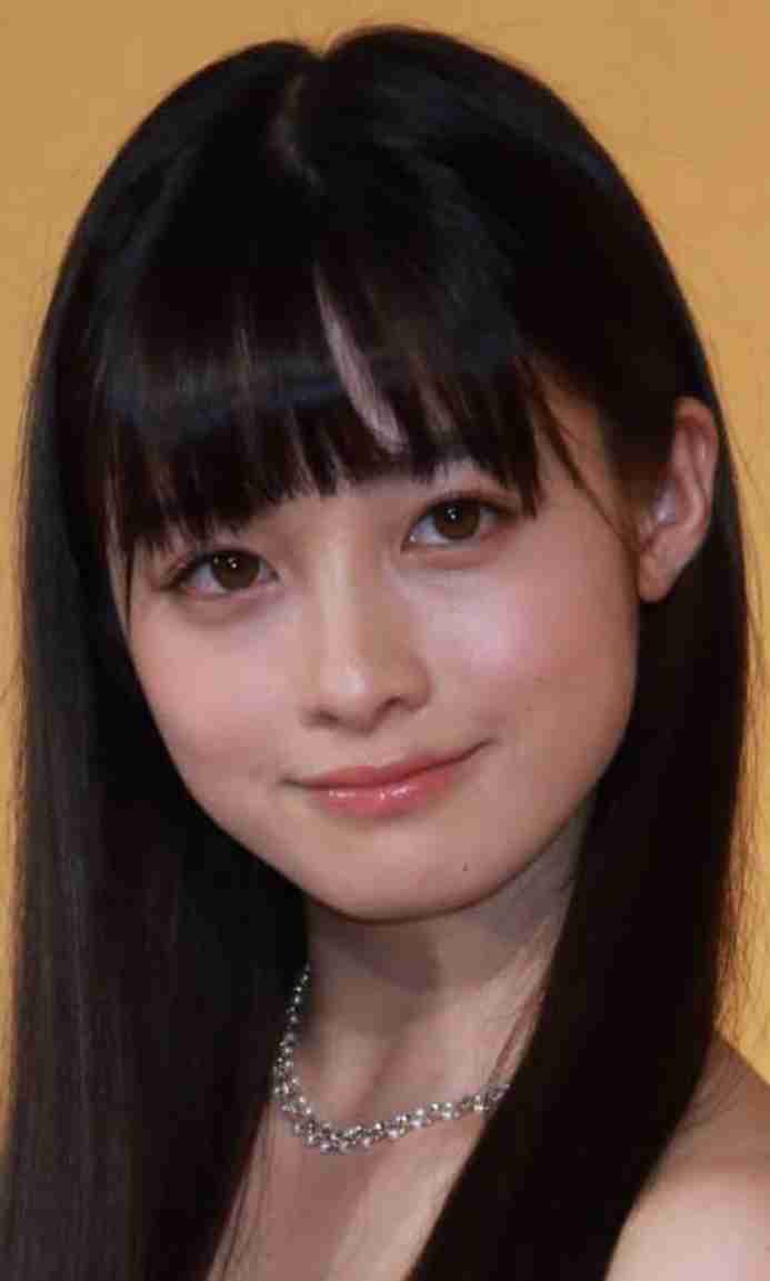 橋本環奈「キングダム」オフショット公開「可愛すぎる」の声殺到