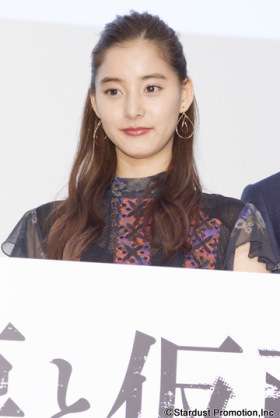 板野友美、花嫁風ベール姿にファン悶絶「お姫様みたい」