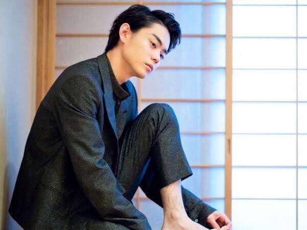 菅田将暉の1番似合う髪型はどれだ