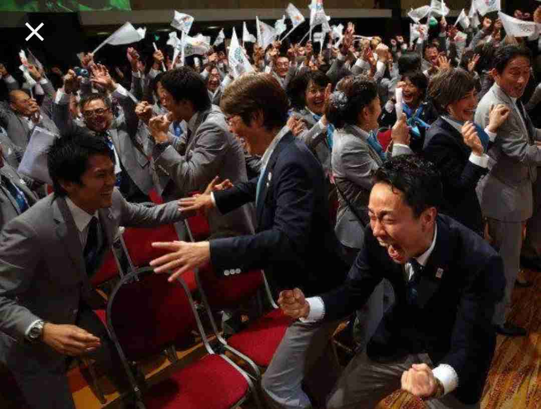 画像で「梅雨明けたー!」