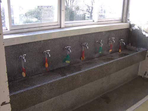 今は見なくなったものを挙げて懐かしむトピ