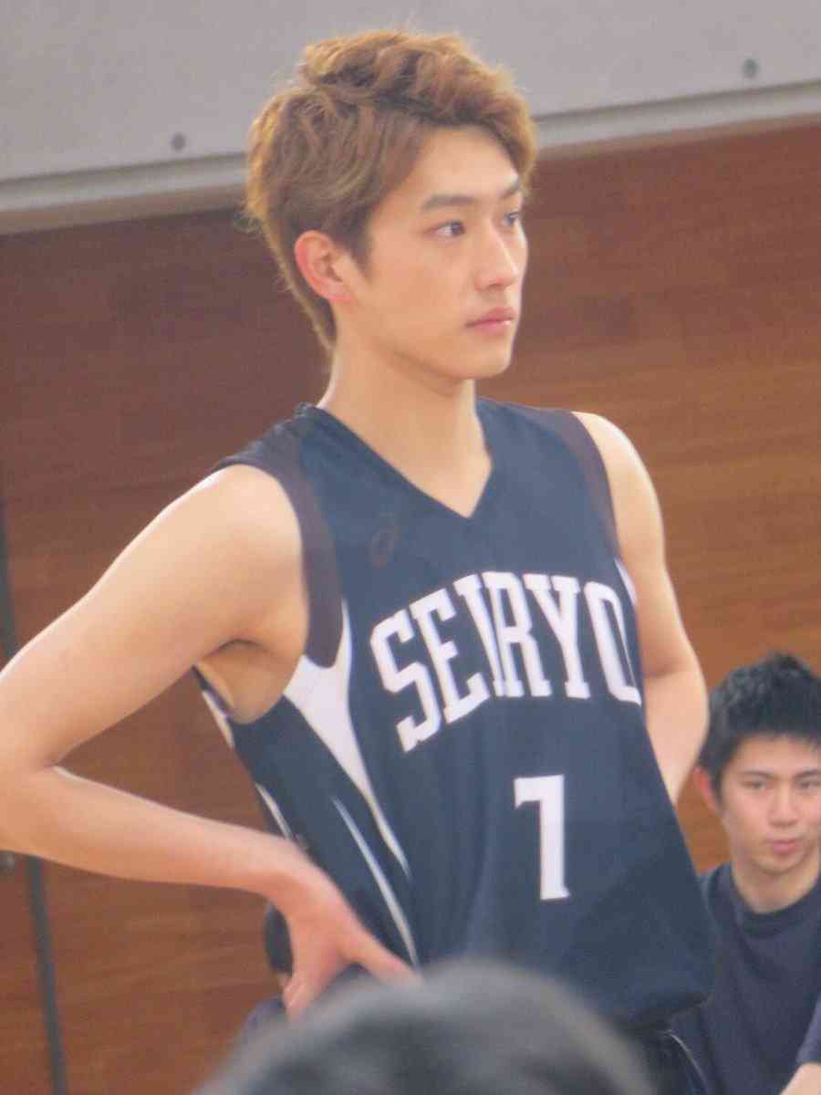 【画像トピ】前髪を上げている日本のイケメン男性芸能人