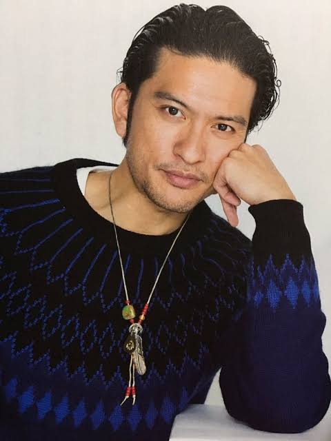 【画像トピ】前髪を上げている日本のイケメン男性芸能人
