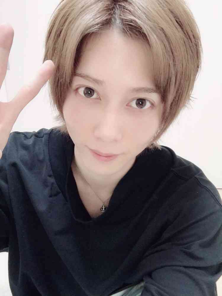 【画像トピ】前髪を上げている日本のイケメン男性芸能人