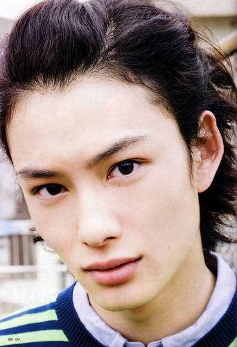 【画像トピ】前髪を上げている日本のイケメン男性芸能人