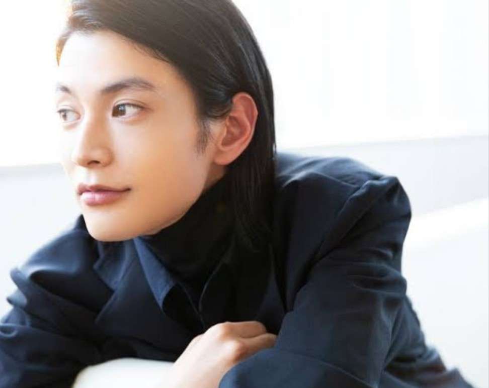 【画像トピ】前髪を上げている日本のイケメン男性芸能人