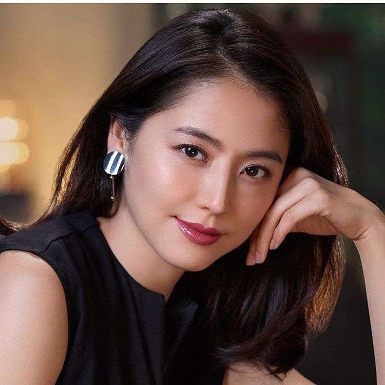日本代表にしたい美人を一人挙げる