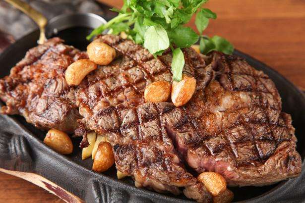 男性と食事をしていて、こっちまで嬉しくなる食べ物の好み!